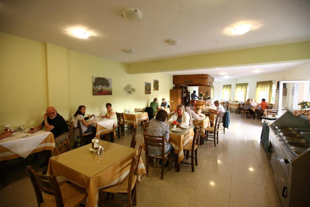 Hotel Ormos Atalia Bali  Zewnętrze zdjęcie